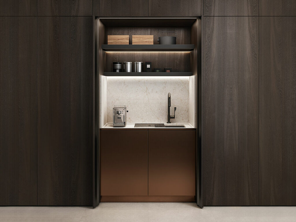 piccola cucina arclinea inclusa in storage system richiudibile. 